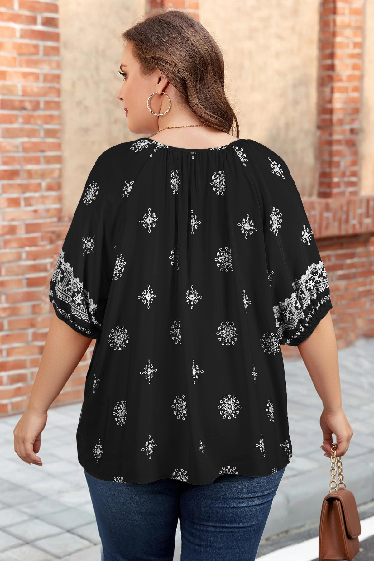 Black Boho Chic Notched V-Neck Plus Floral Short-Sleeve Top