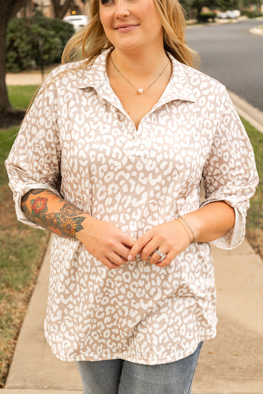 Apricot Leopard Tab Sleeve V-Neck Plus Size Top