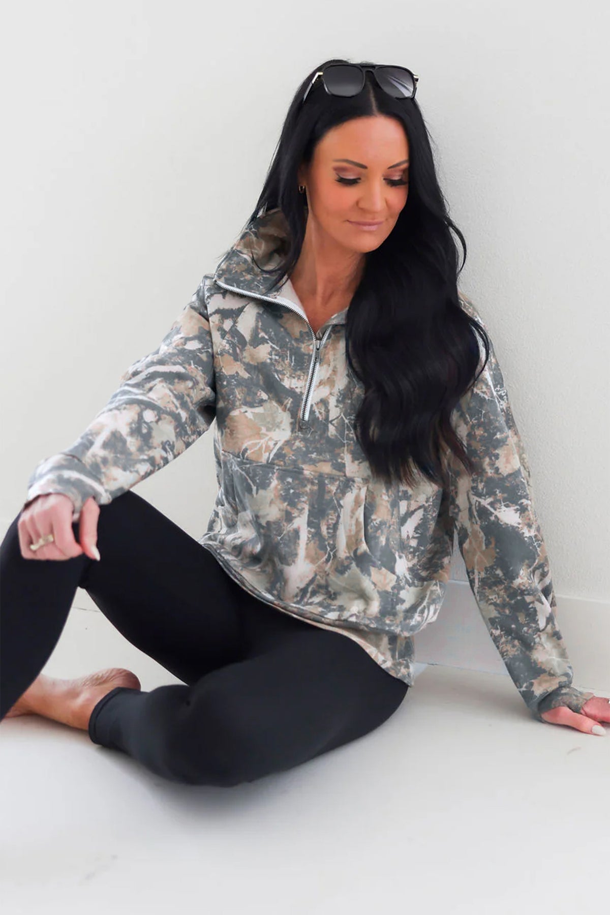 Multicolor Abstract Print Quarter Zip Kangaroo Pocket Sweatshirt