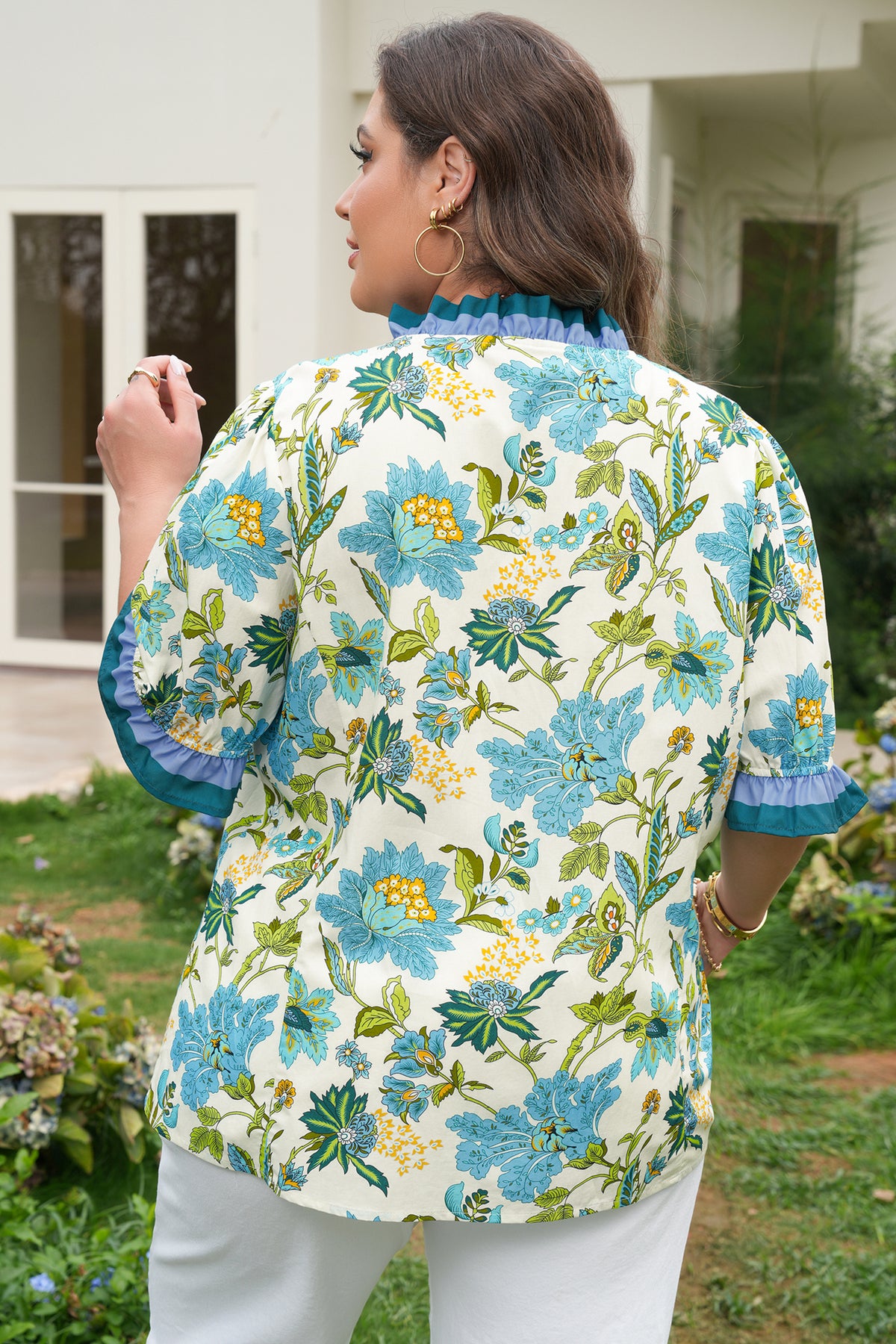 Sky Blue Plus Size Frilled V-Neck Short-Sleeve Floral Blouse