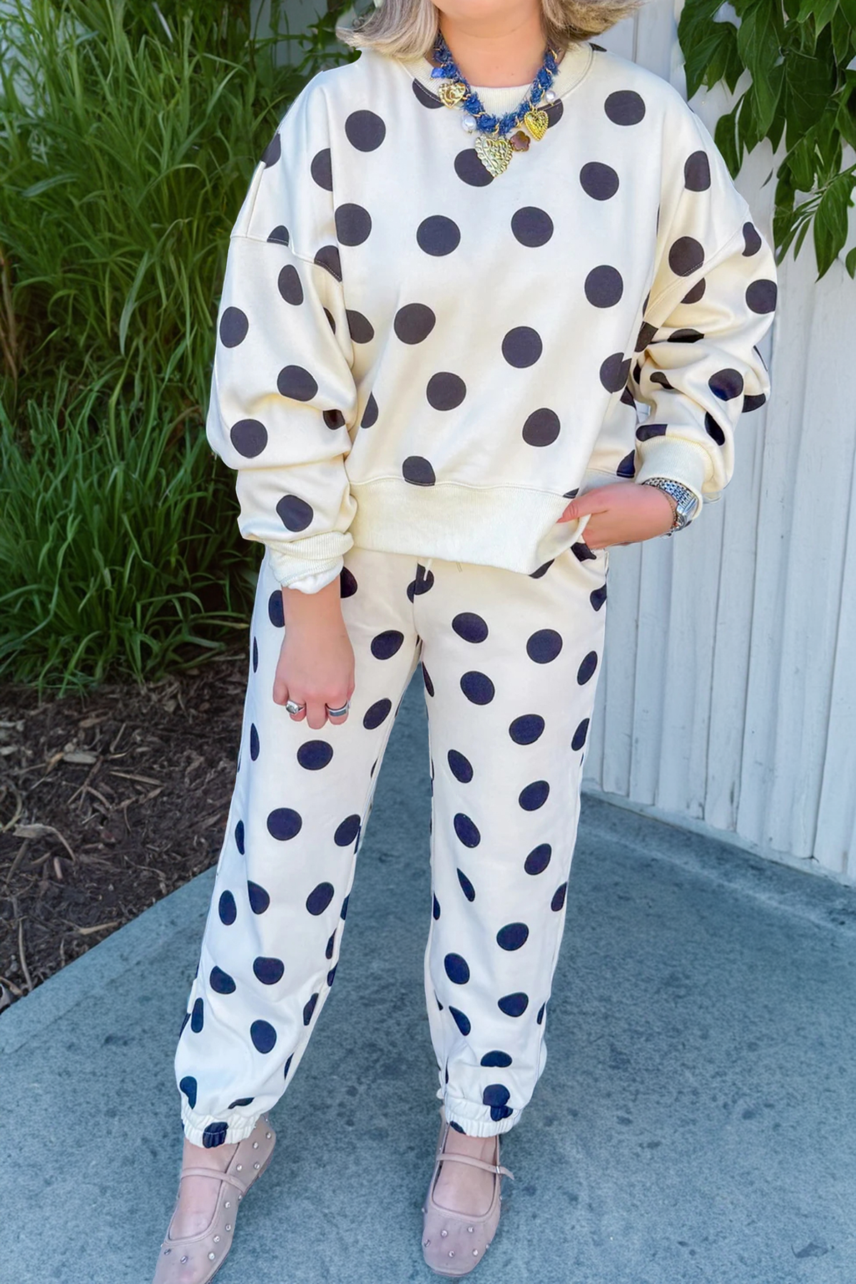Women's Beige Polka Dot Print Drop Shoulder Pullover Jogger Pants Two-Piece Set