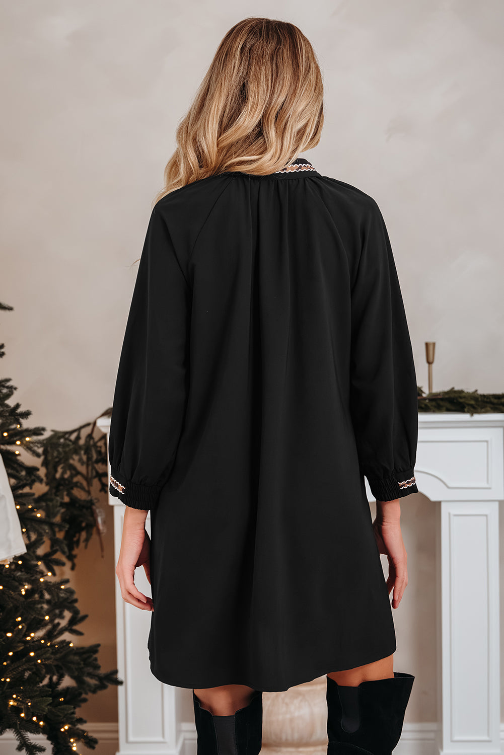 Black Contrast Trim V Neck Bracelet Sleeve Shift Mini Dress