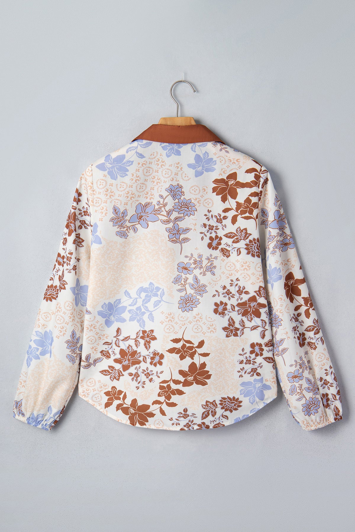 White Plus Size Floral Print Contrast Collar V-Neck Long-Sleeve Blouse