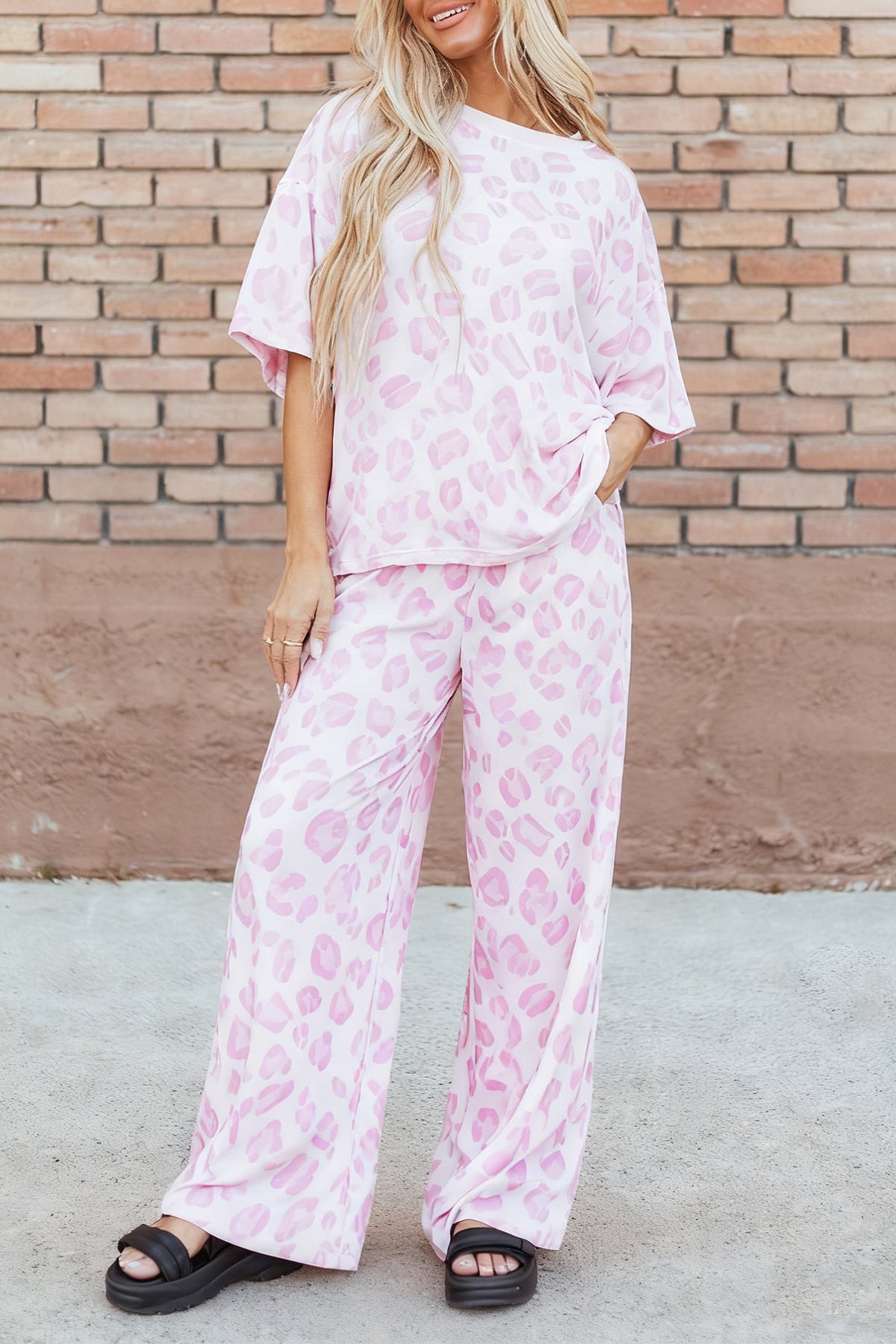 Women's Pink Leopard Two-Piece Top & Pants Set