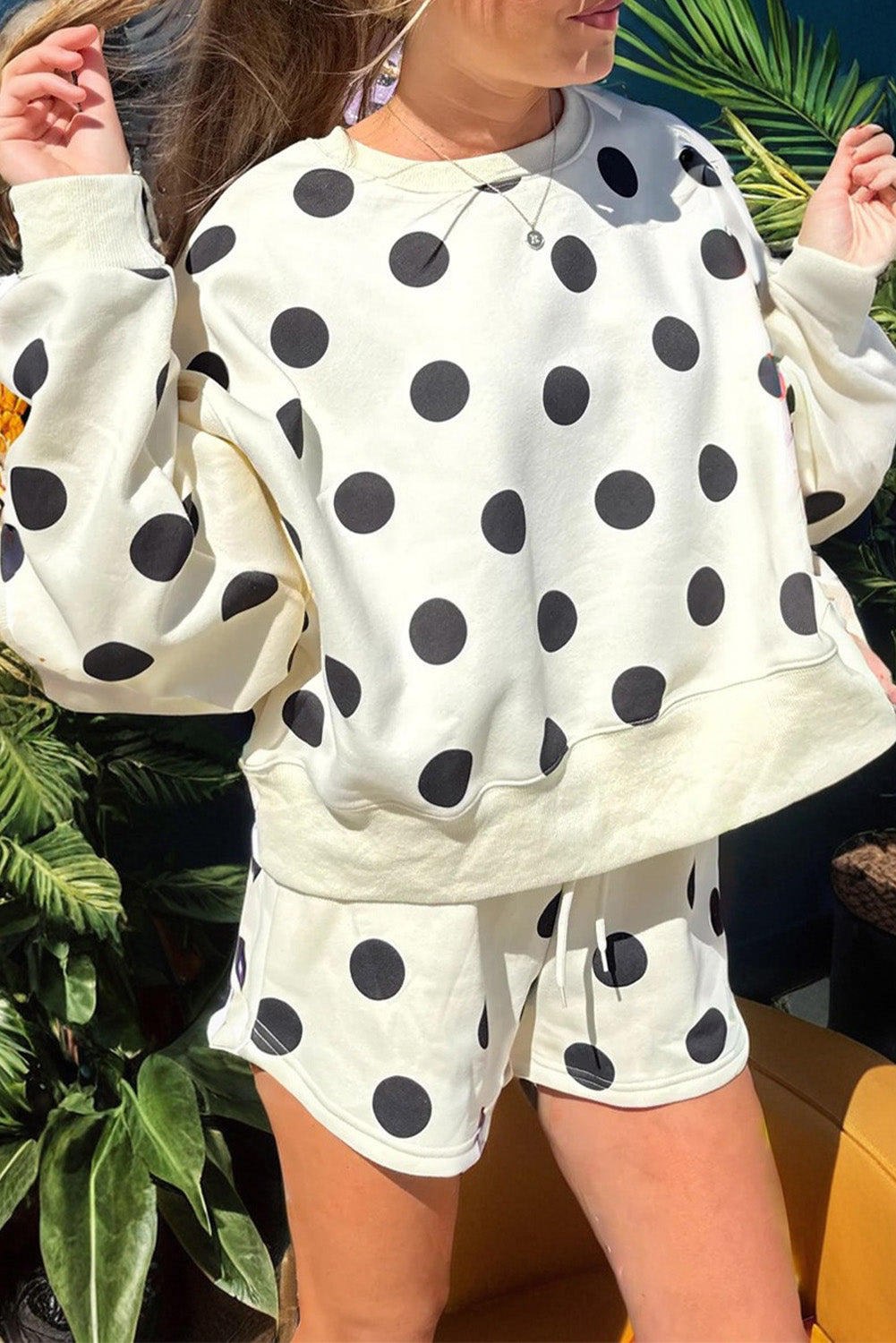 Women's Beige Polka Dot Print Drop Shoulder Pullover Drawstring Shorts Set