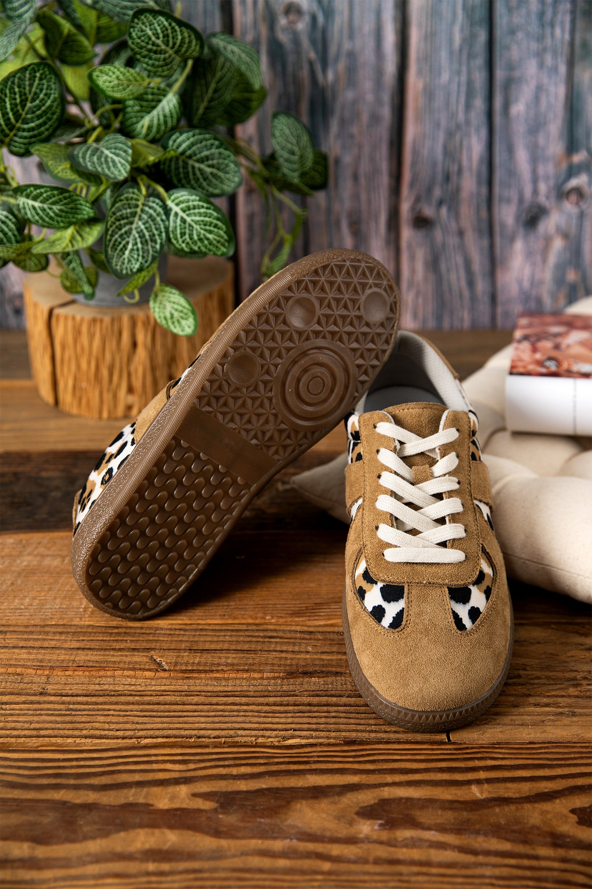 Light French Beige Color Block Leopard Print Patchwork Lace-up Sneakers