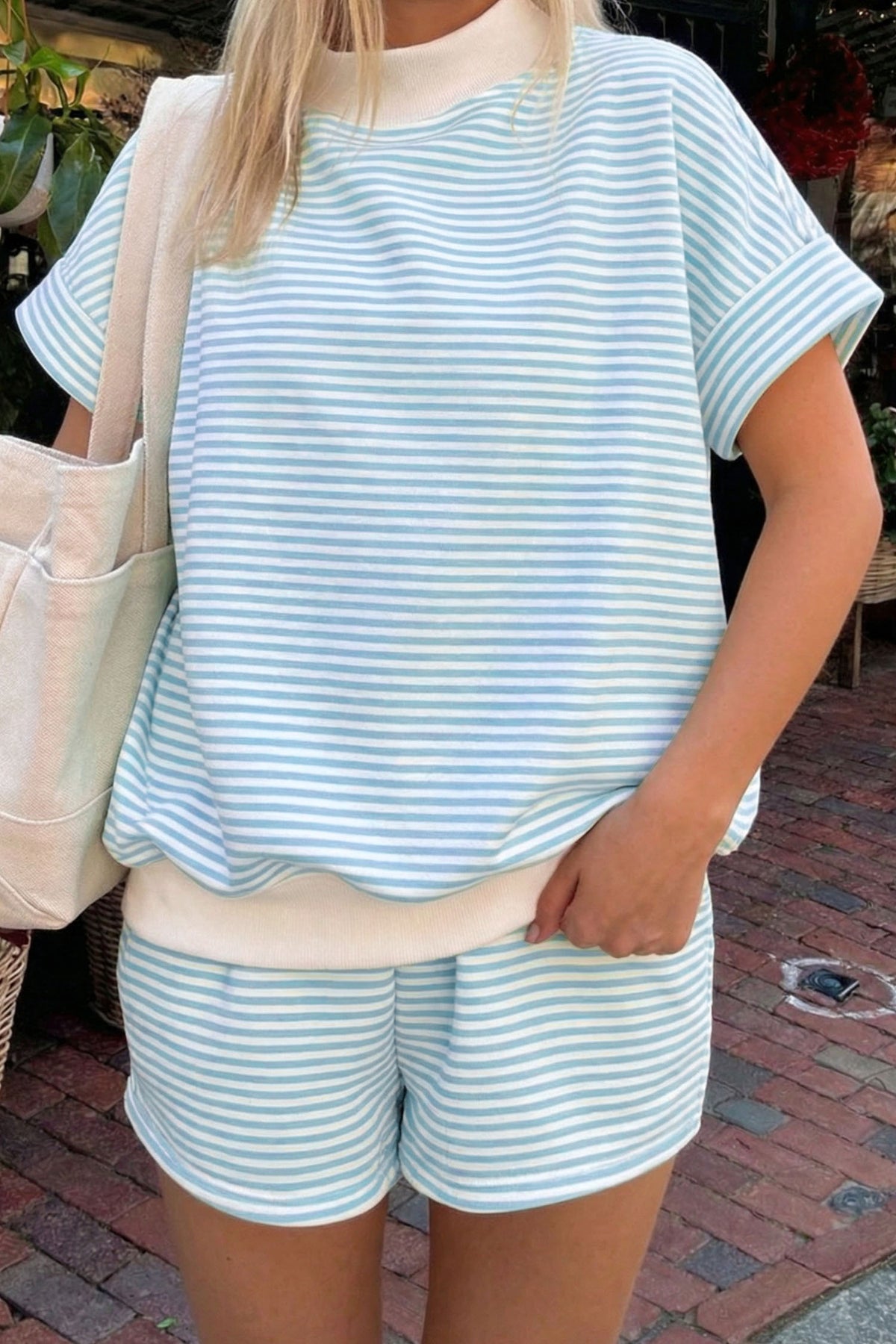 Women's Sky Blue Stripe Cuffed Sleeve Contrast Mock Neck Tee Two-Piece Shorts Two-Piece Set