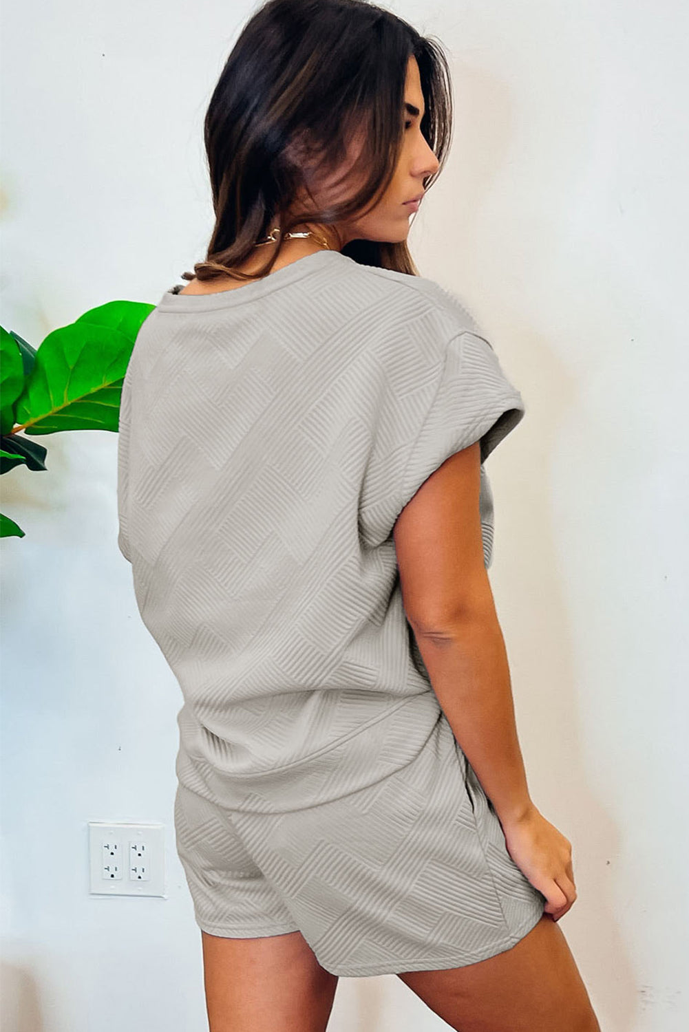 Women's Gray Textured Top Two-Piece Shorts Two-Piece Set