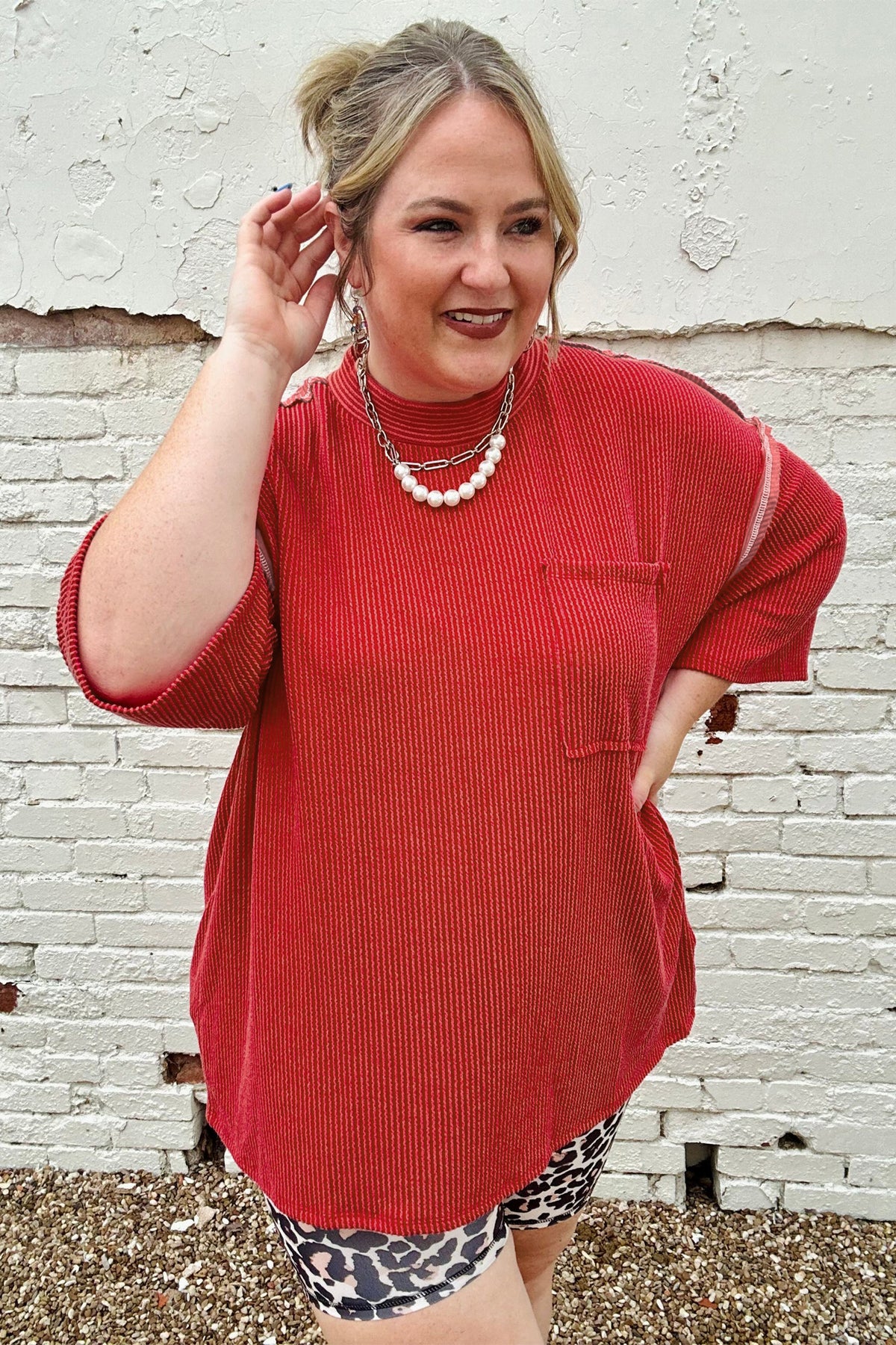 Fiery Red Ribbed Tunic Round-Neck Bracelet Sleeve Plus Size Blouse