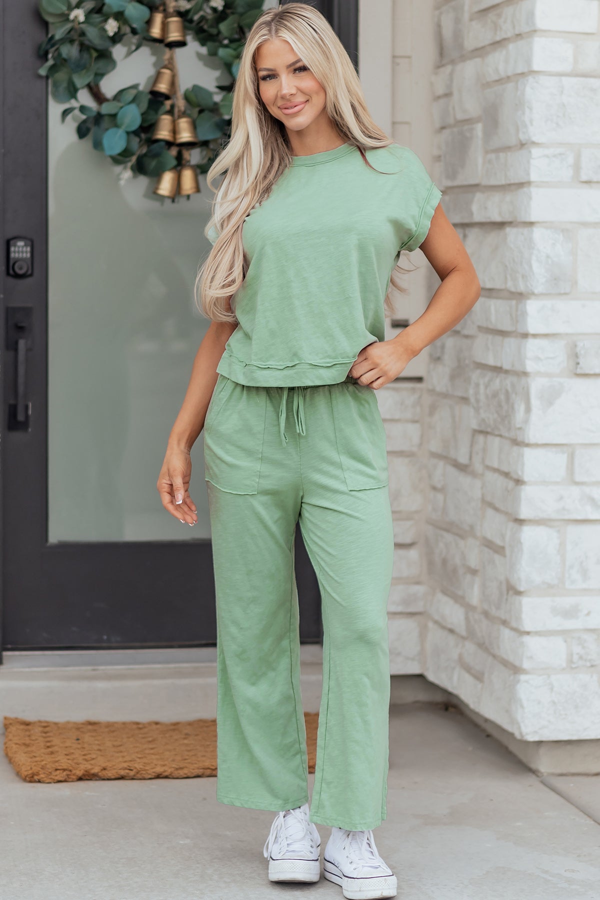 Women's Canton Cuffed Short-Sleeve Tee Raw Seam Patch Pocket Drawstring Pants Set