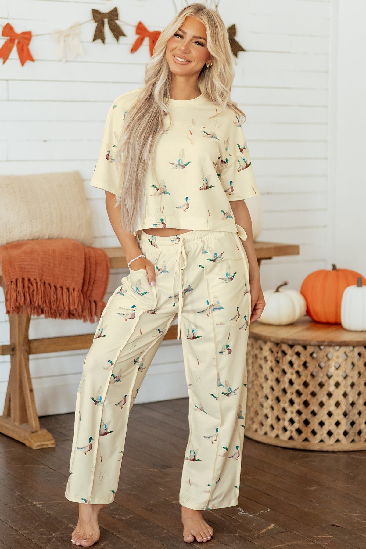Beige Duck Print Short Sleeve Top Pocket Pants Casual Set