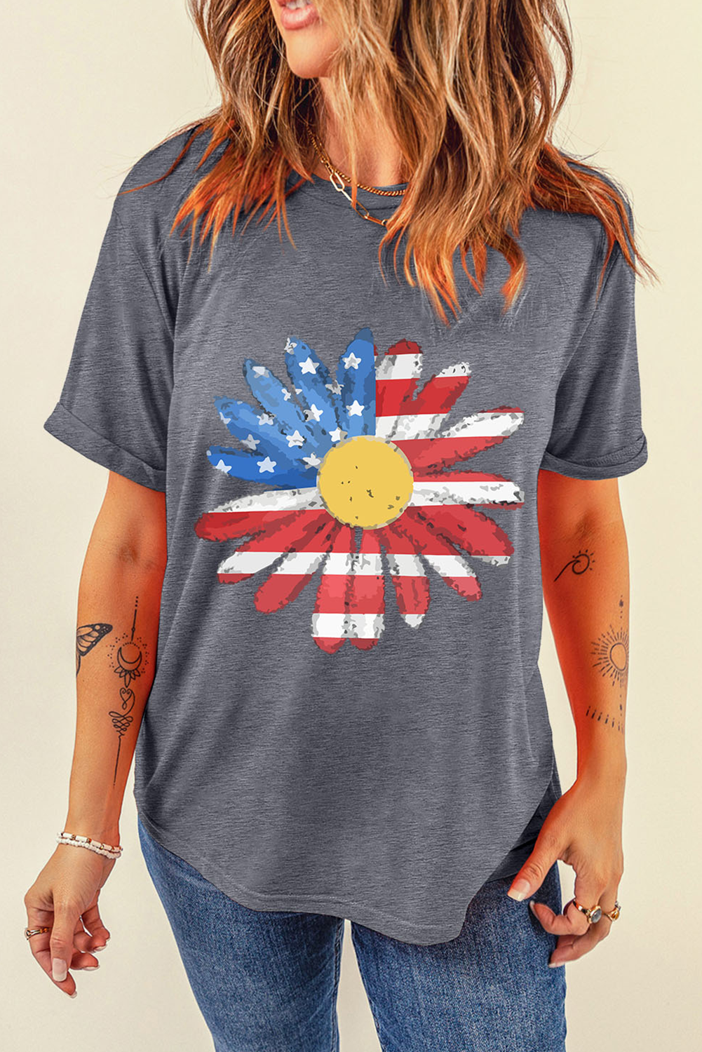 Gray Flag Pattern Sunflower Graphic Crew Neck Tee