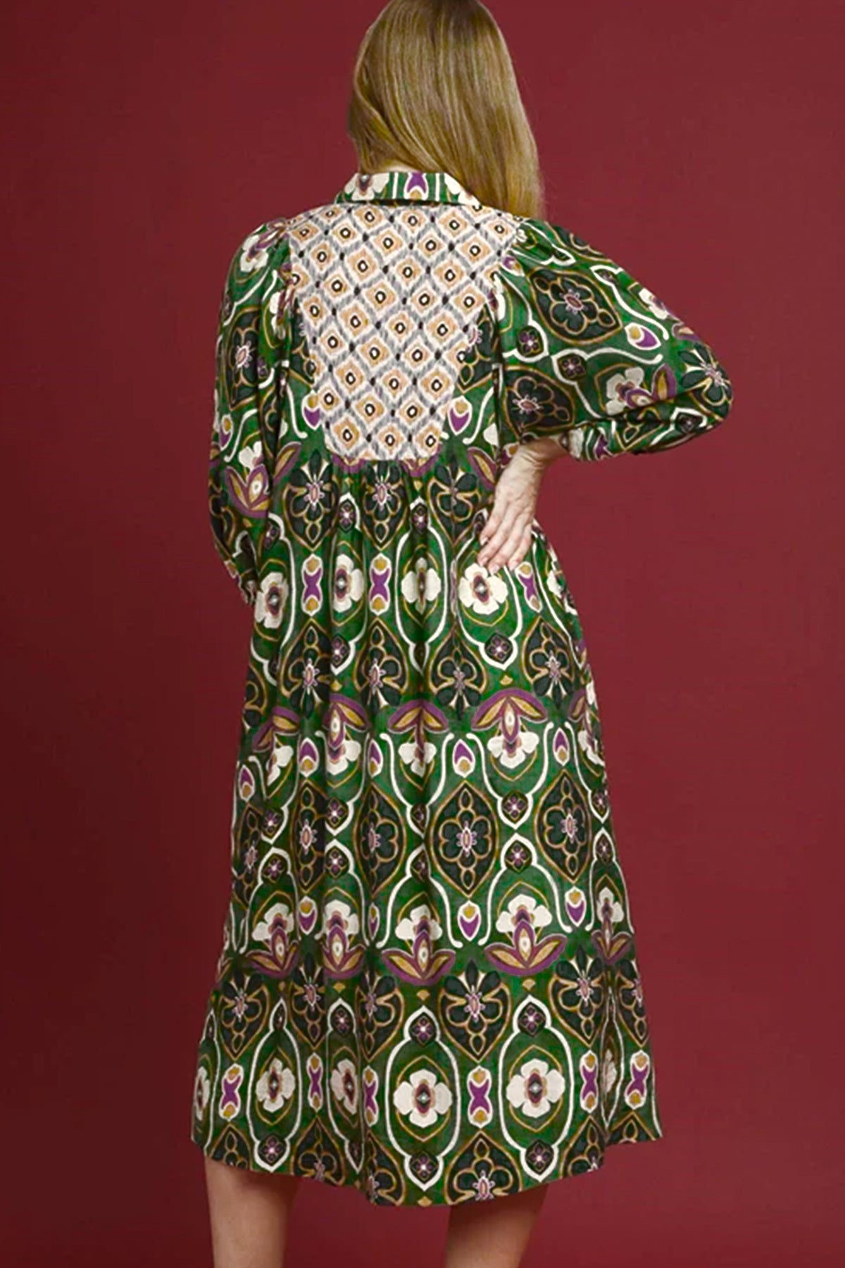 Green Plus Size Mixed Floral Patchwork V-Neck Bracelet Sleeve Maxi Dress