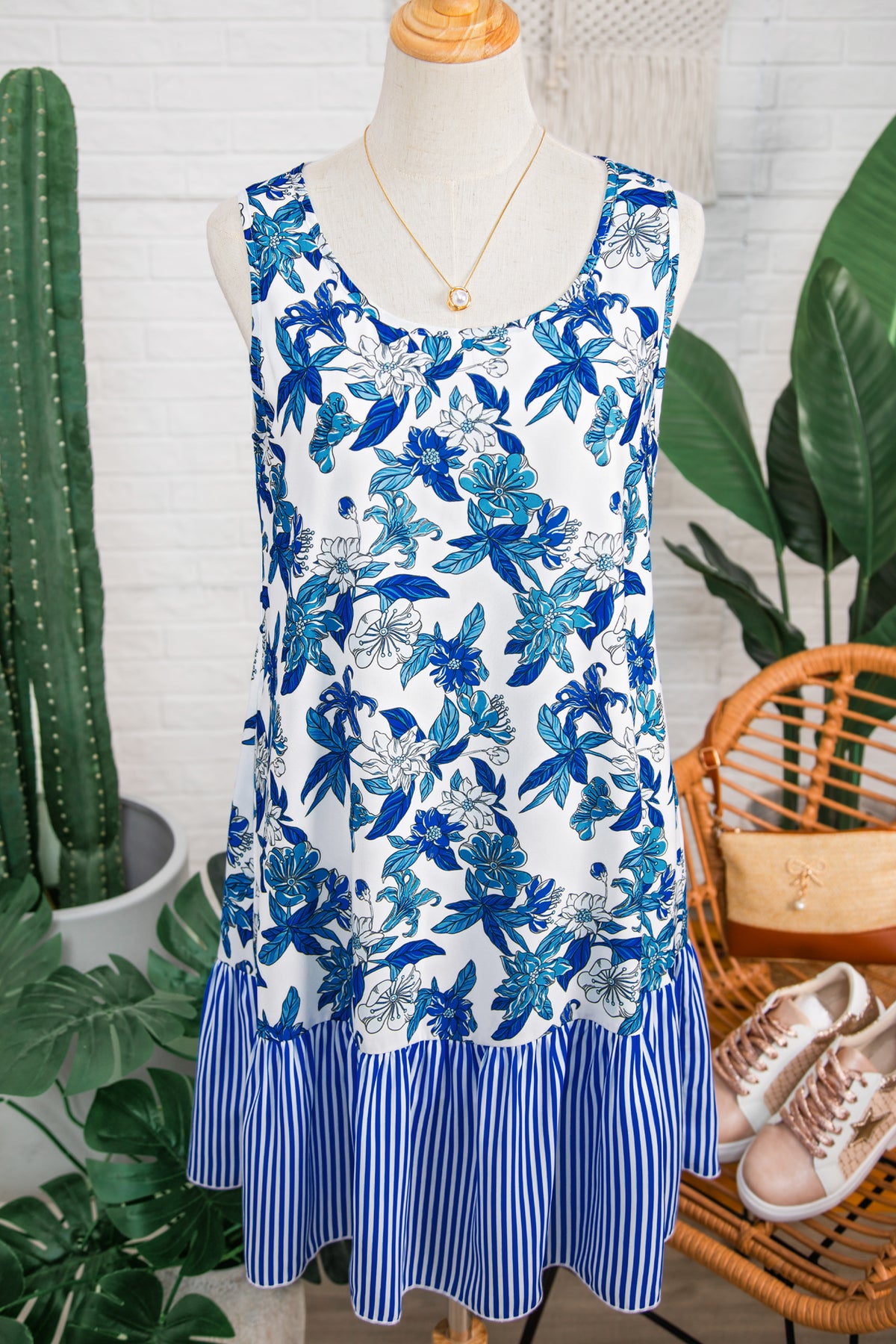 Sky Blue Floral U Neck Sleeveless Striped Ruffle Hem Patchwork Dress