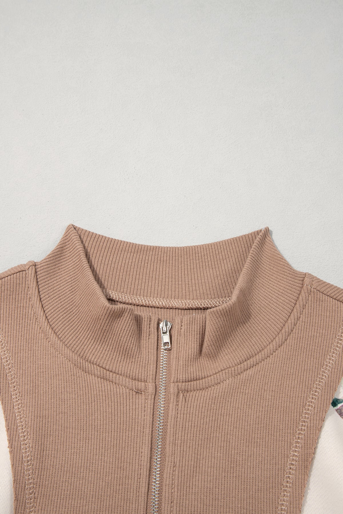 Beige Wild Mallard Print Color Block Zip Neck Tunic Top