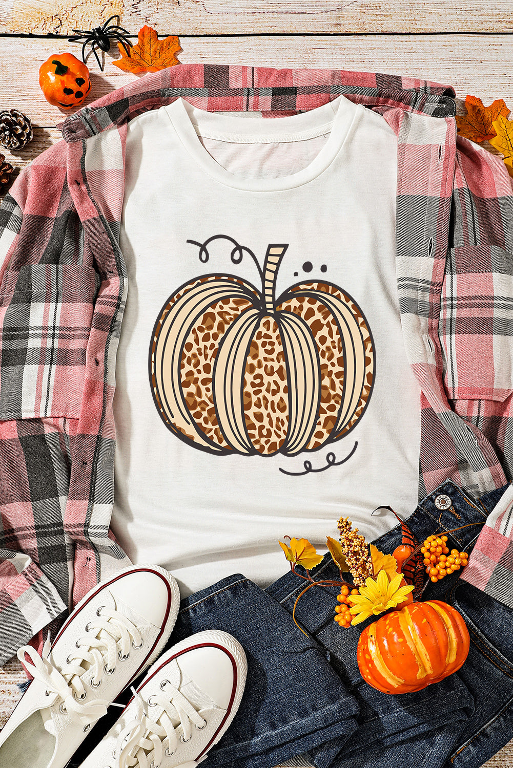 White Leopard Pumpkin Graphic Crewneck Halloween T-Shirt