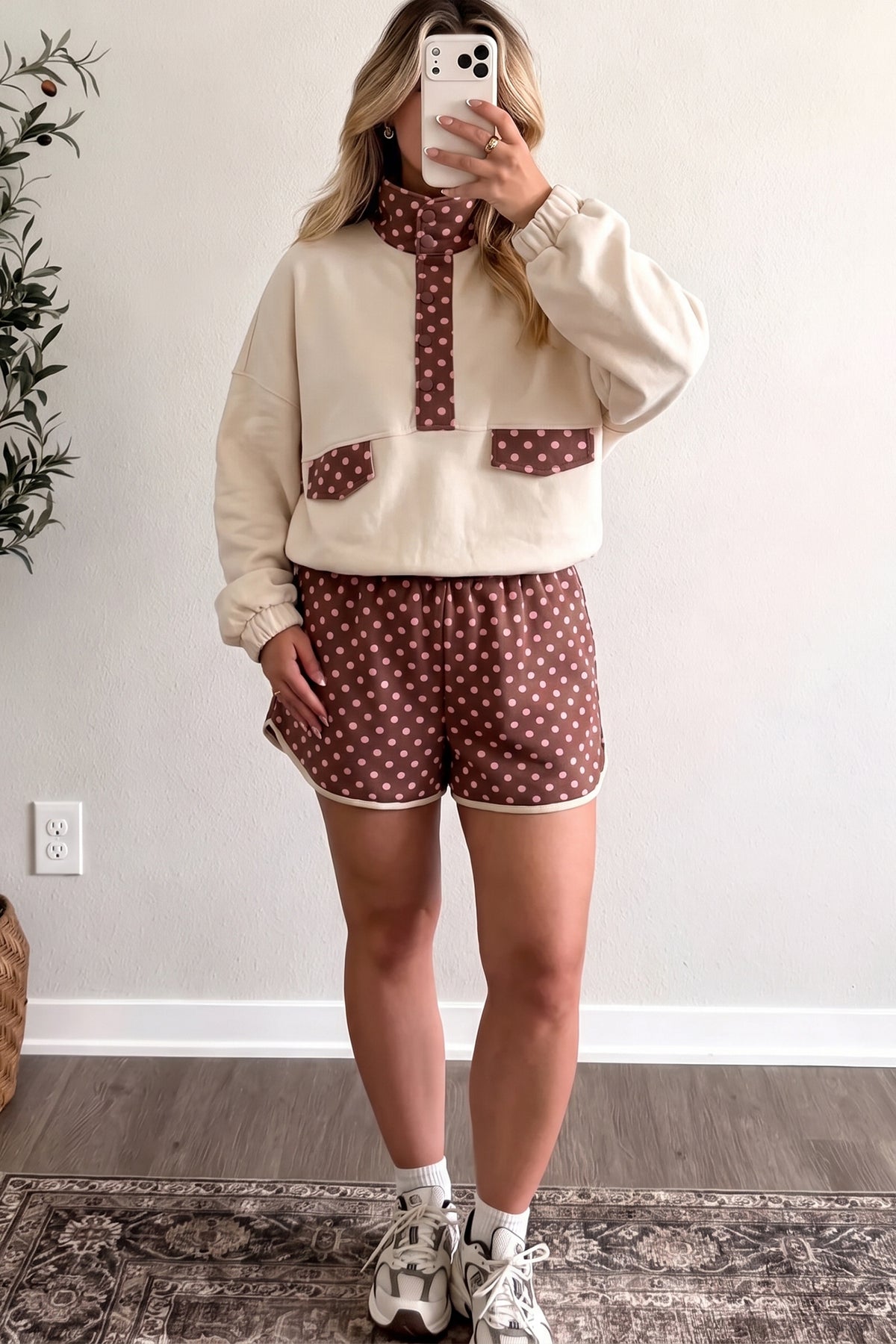 Brown Polka Dot Contrast Baggy Pullover and Elastic Waist Shorts Set