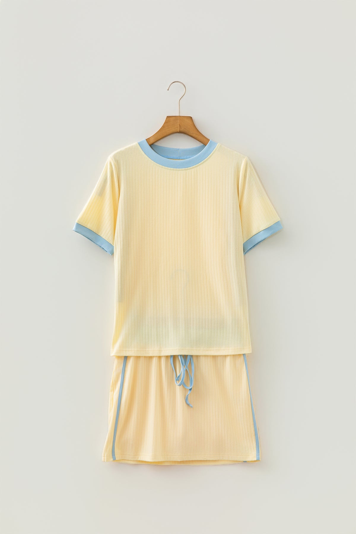 Women's Yellow Ribbed Knit Color Block Trim Tee and Drawstring Skort Set