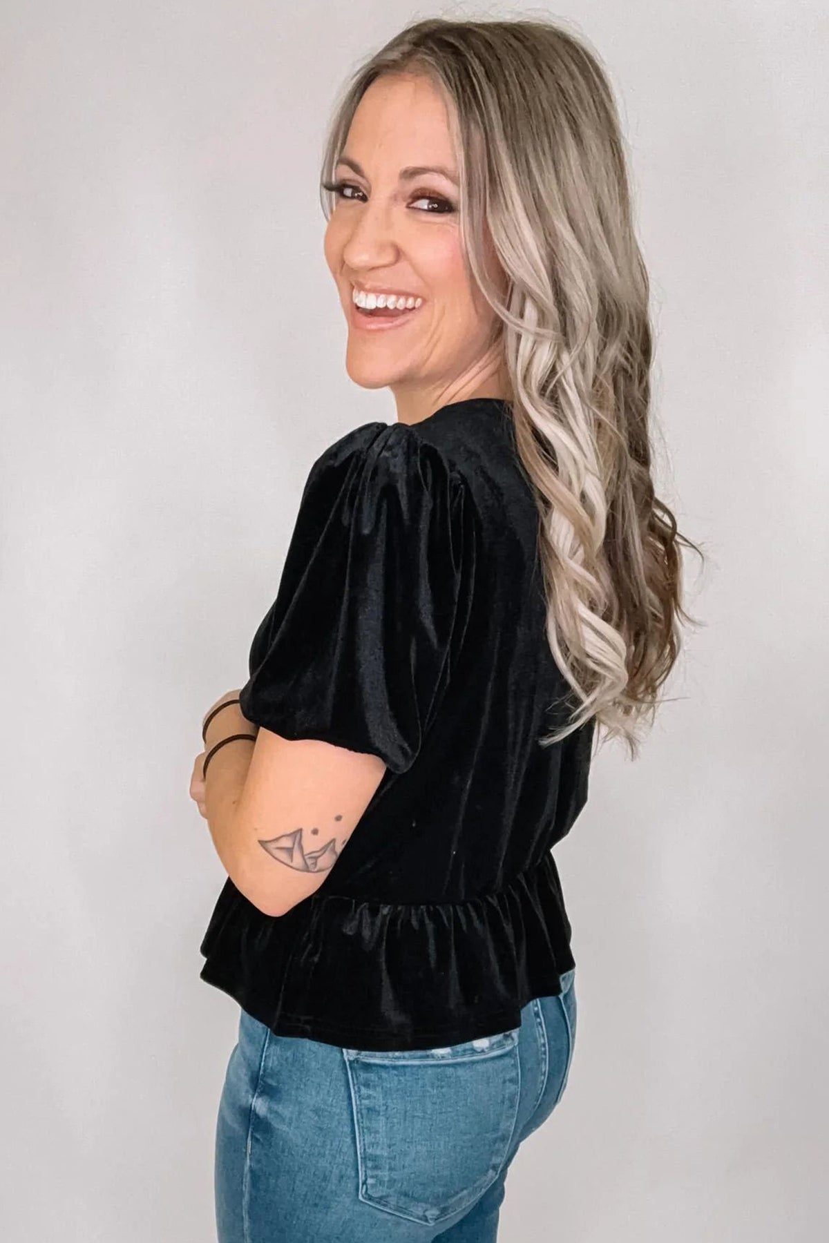 Black V Neck Bow Decoration Peplum Hem Short Sleeve Blouse