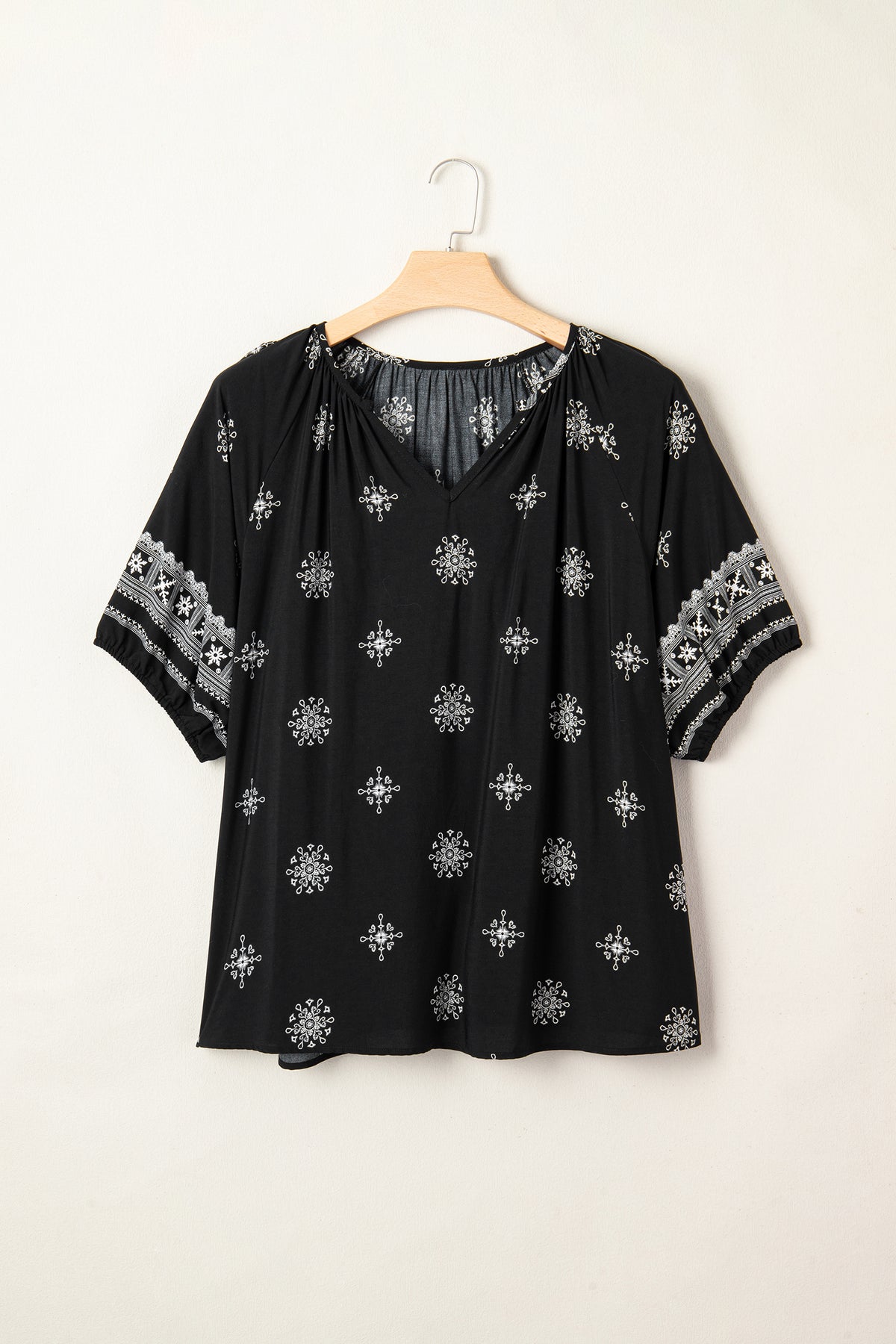 Black Boho Chic Notched V-Neck Plus Floral Short-Sleeve Top