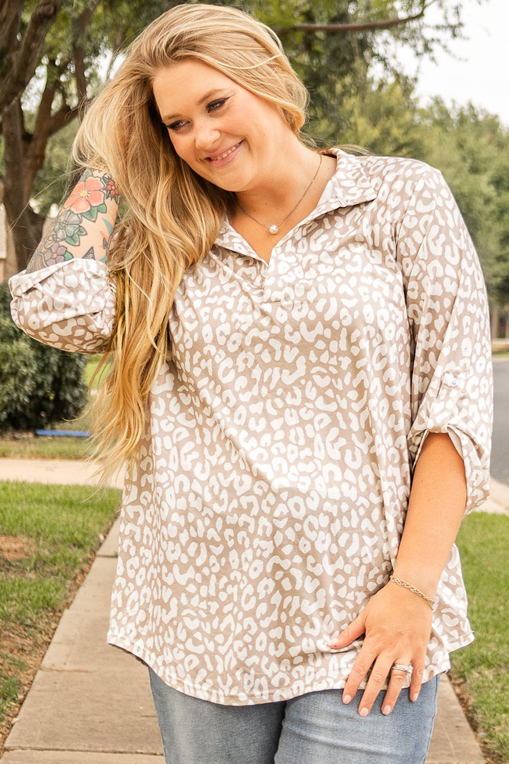 Apricot Leopard Tab Sleeve V-Neck Plus Size Top