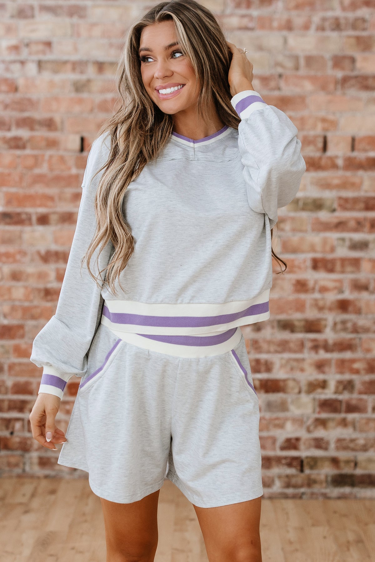 Women's Light Grey Contrast Striped Bands Cropped Pullover and Athletic Shorts Two-Piece Set