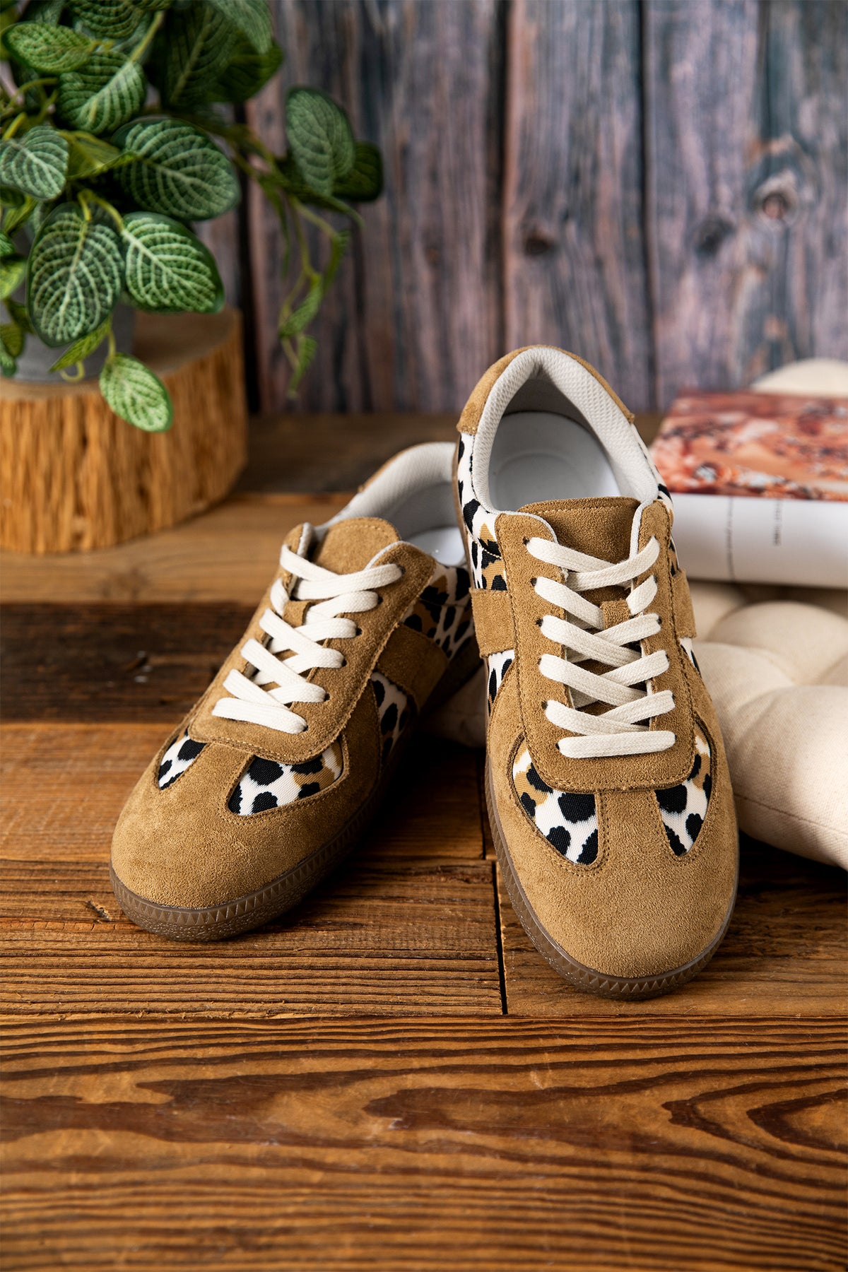 Light French Beige Color Block Leopard Print Patchwork Lace-up Sneakers