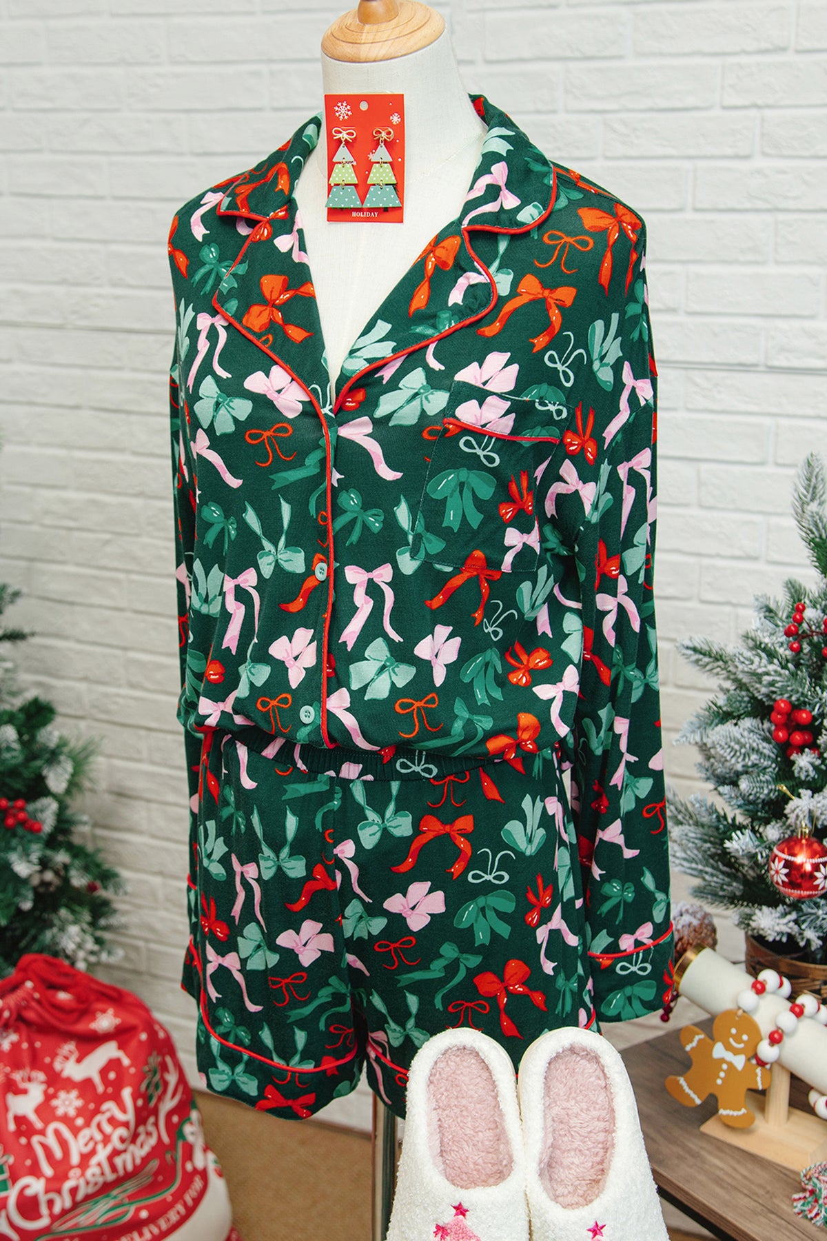 Green Festive Bow Print Long Sleeve Shirt and Shorts Pajama Set