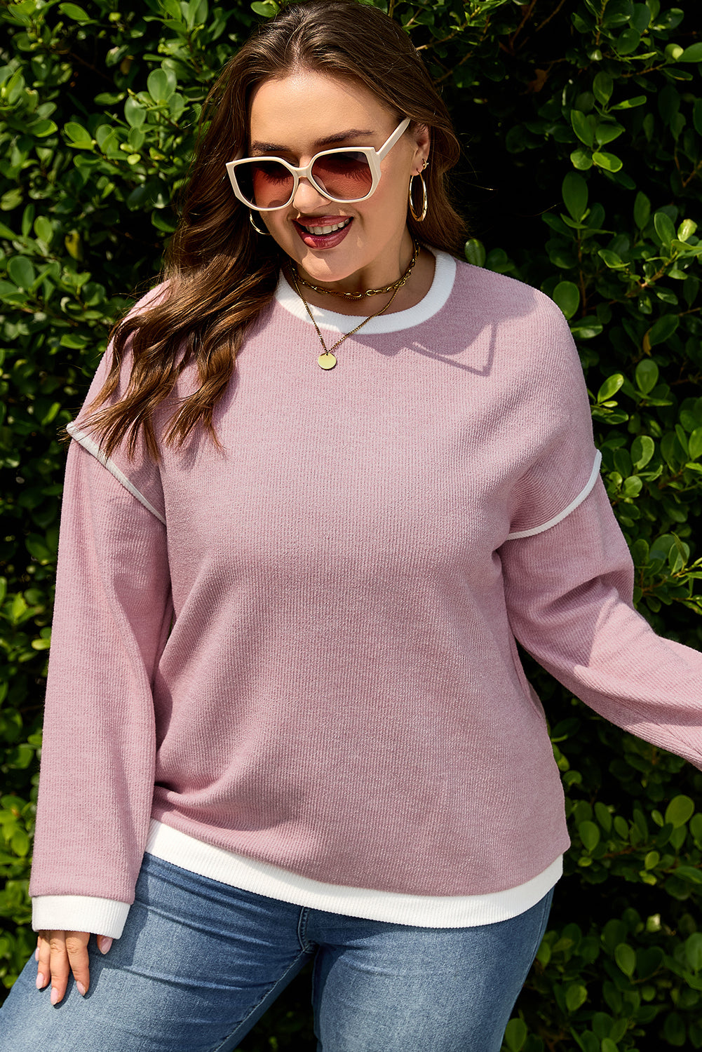 Light Pink Contrast Trim Knitted Drop-Shoulder Plus Size Top