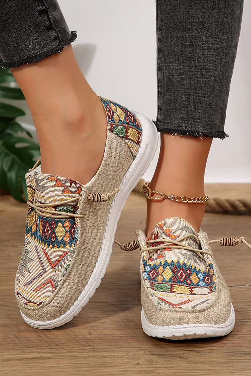 Beige Geometric Lace-up Decor Slip-On Shoes