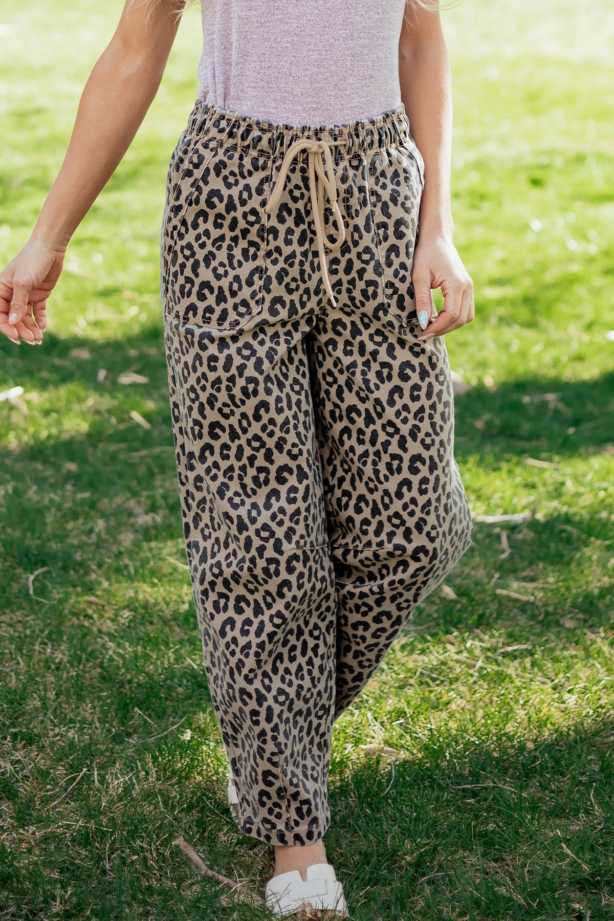Khaki Leopard Print Drawstring Elastic Waist Denim Pants with Pockets