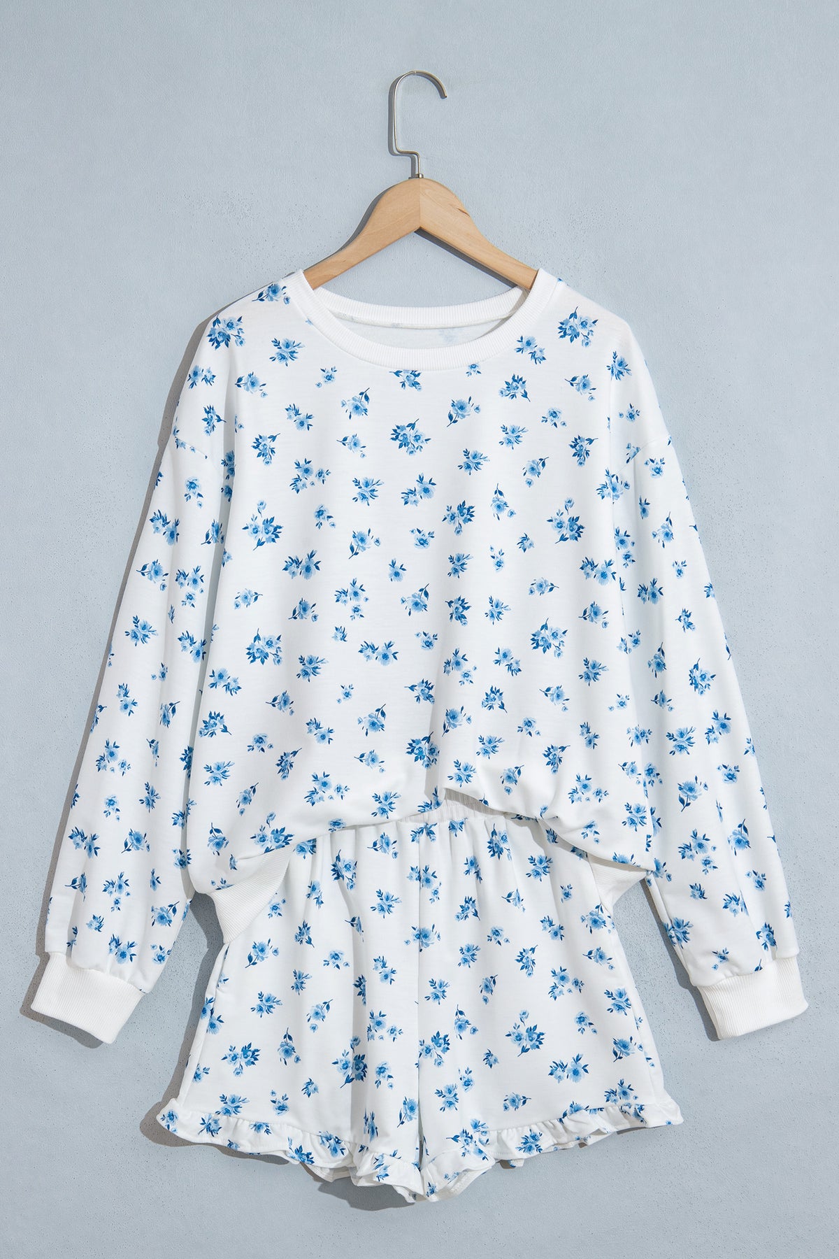 Women's Sky Blue Floral Print Long-Sleeve Top & Ruffle Shorts Two-Piece Set